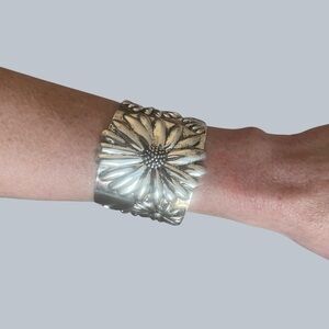 Daisy Motif Silver Cuff Bracelet
